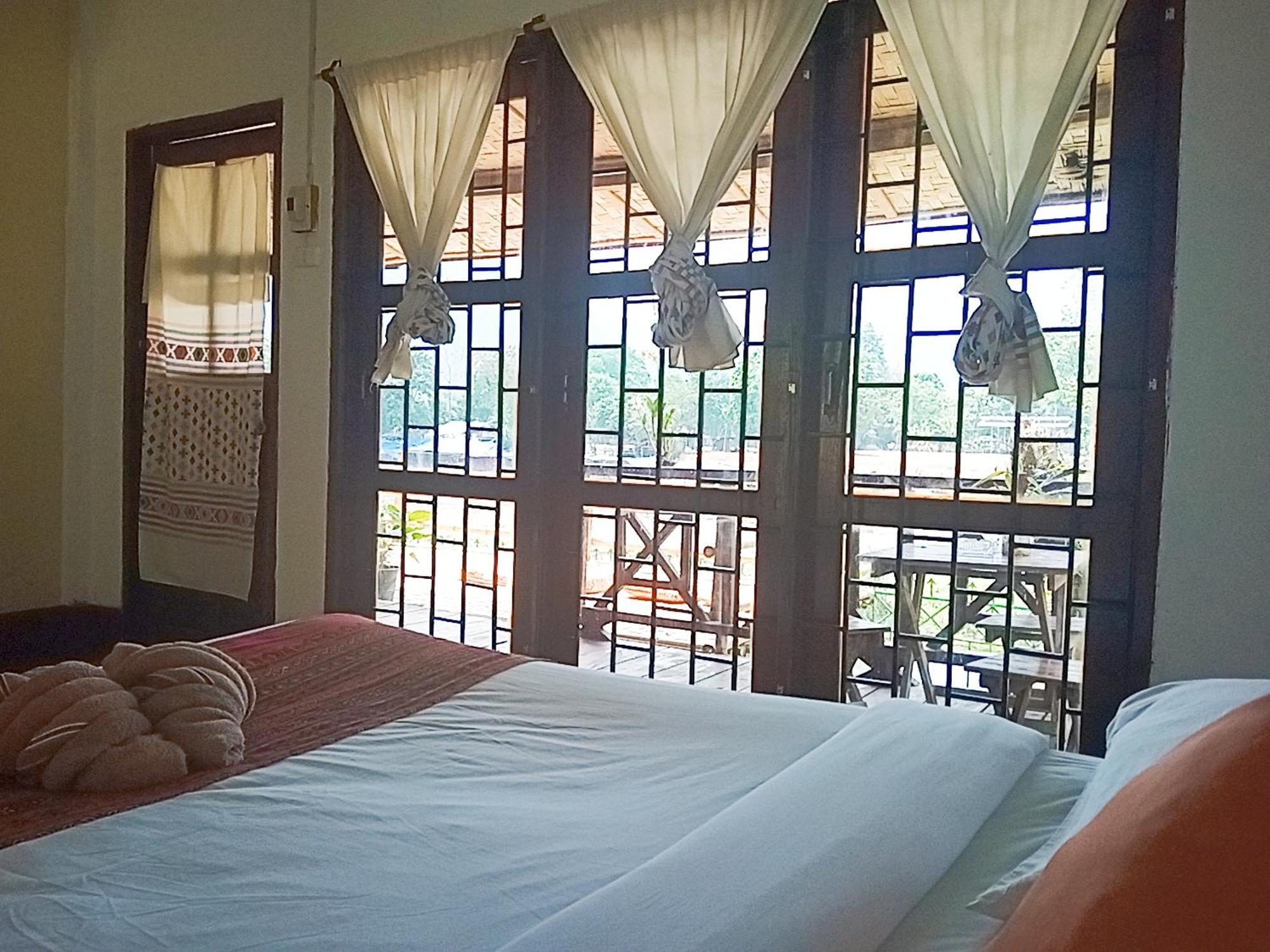 Vangvieng Ruby'Homestay فان فيان المظهر الخارجي الصورة