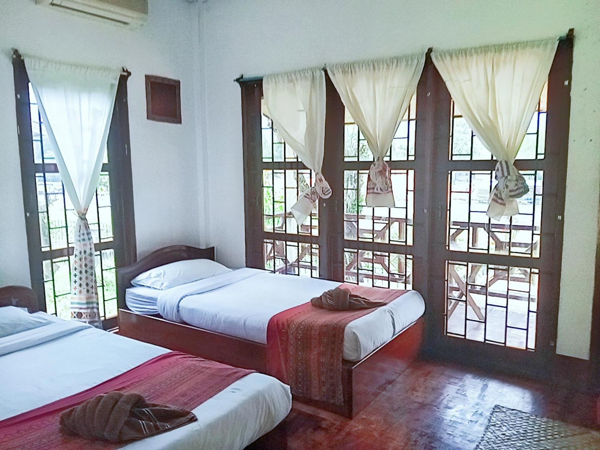 Vangvieng Ruby'Homestay فان فيان المظهر الخارجي الصورة