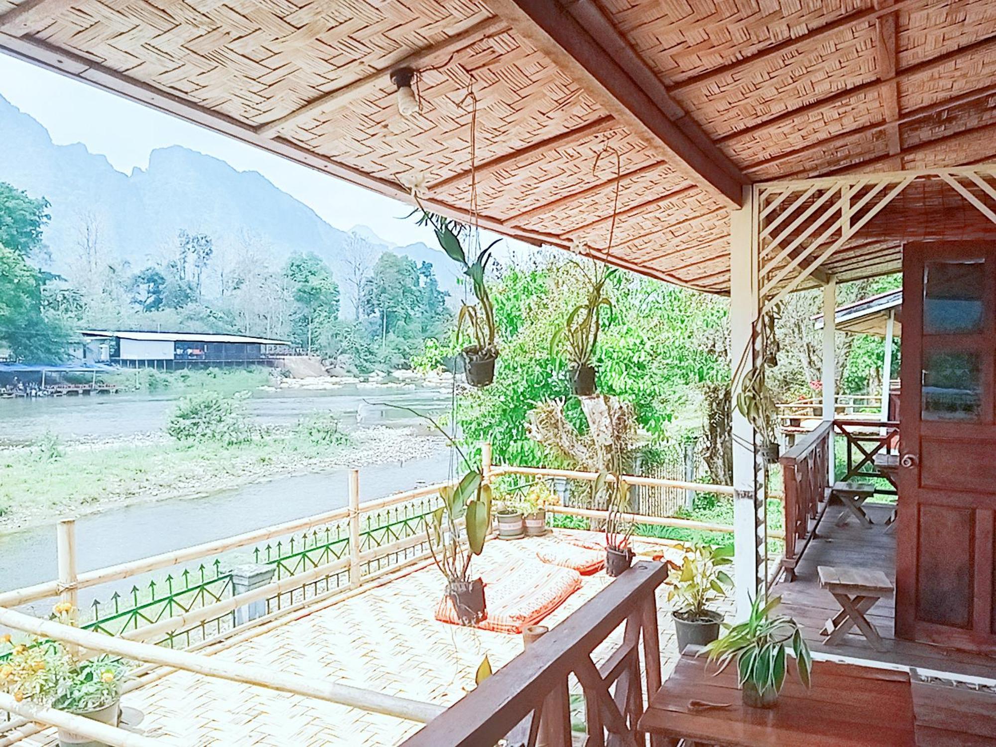 Vangvieng Ruby'Homestay فان فيان المظهر الخارجي الصورة