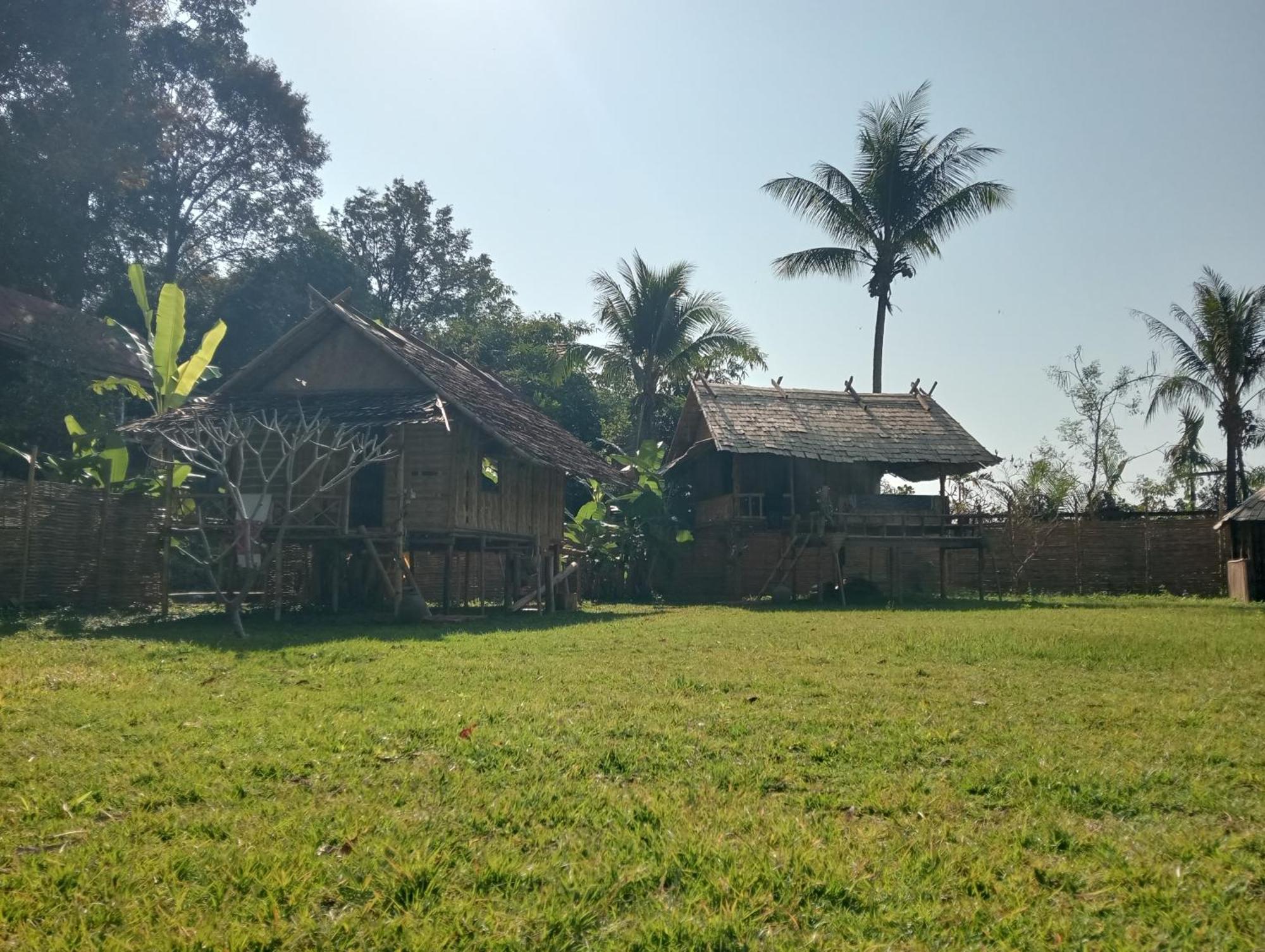 Vangvieng Ruby'Homestay فان فيان المظهر الخارجي الصورة